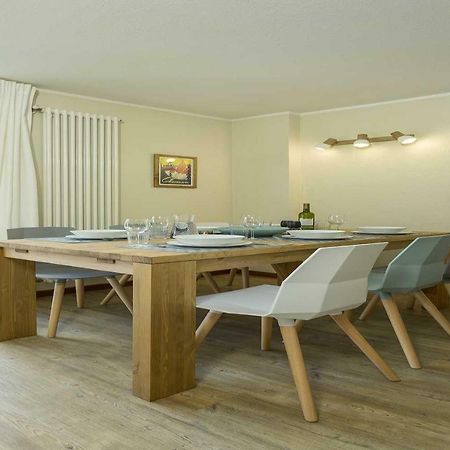 Apartment Ensa - Alpes Travel - Central Chamonix - Sleeps 4 Екстер'єр фото