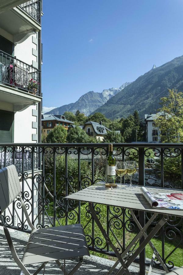 Apartment Ensa - Alpes Travel - Central Chamonix - Sleeps 4 Екстер'єр фото